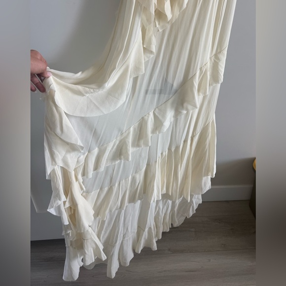 Helsa Thea Gown - Picture 8 of 12